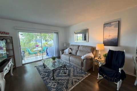 Condominio en venta en Pompano Beach, Florida, 2 dormitorios, 65.5 m2 № 2240246 - foto 9