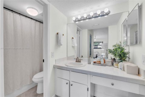Condo in Plantation, Florida, 2 bedrooms  № 1889822 - photo 8