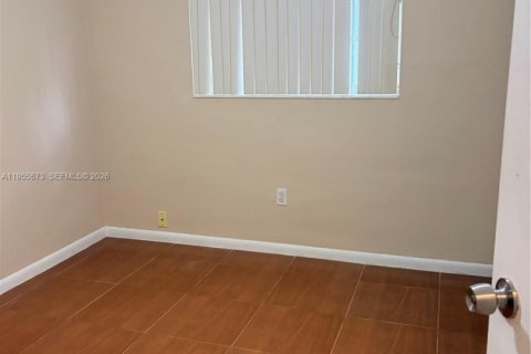 Villa ou maison à vendre à Palmetto Bay, Floride: 3 chambres, 100.15 m2 № 2009579 - photo 14