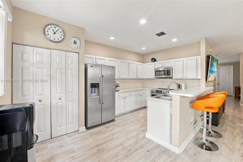 Casa en venta en Miami, Florida, 3 dormitorios, 168.34 m2 № 2378819 - foto 30