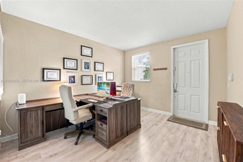 Casa en venta en Miami, Florida, 3 dormitorios, 168.34 m2 № 2378819 - foto 11
