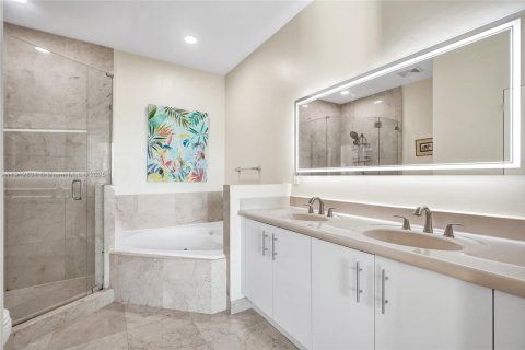 Снять в аренду кондоминиум в Норт-Бей-Виллидж, Флорида 2 спальни, 116.22м2, № 1969808 - фото 11