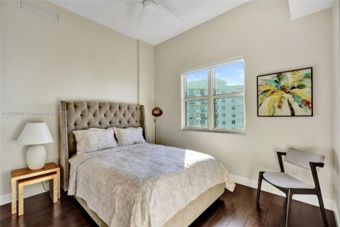 Снять в аренду кондоминиум в Норт-Бей-Виллидж, Флорида 2 спальни, 116.22м2, № 1969808 - фото 14