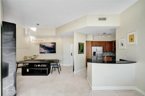 Снять в аренду кондоминиум в Норт-Бей-Виллидж, Флорида 2 спальни, 116.22м2, № 1969808 - фото 28