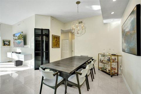 Снять в аренду кондоминиум в Норт-Бей-Виллидж, Флорида 2 спальни, 116.22м2, № 1969808 - фото 22