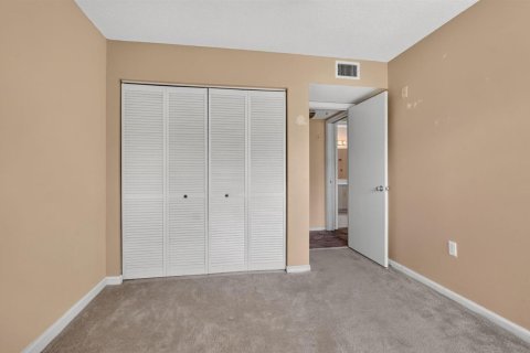 Condo in Coconut Creek, Florida, 2 bedrooms  № 2260170 - photo 21