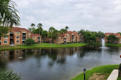 Condo in Coconut Creek, Florida, 2 bedrooms  № 2260170