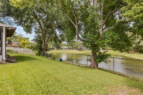 Villa ou maison à vendre à Casselberry, Floride: 3 chambres, 147.62 m2 № 2389169 - photo 5