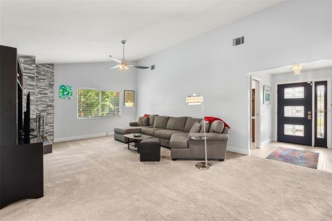 Villa ou maison à vendre à Casselberry, Floride: 3 chambres, 147.62 m2 № 2389169 - photo 7