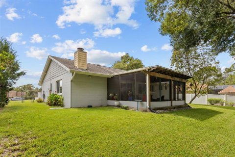 Villa ou maison à vendre à Casselberry, Floride: 3 chambres, 147.62 m2 № 2389169 - photo 26