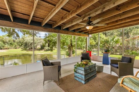 Villa ou maison à vendre à Casselberry, Floride: 3 chambres, 147.62 m2 № 2389169 - photo 23
