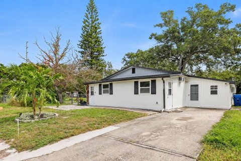 Villa ou maison à louer à Largo, Floride: 3 chambres, 128.39 m2 № 2407056 - photo 3