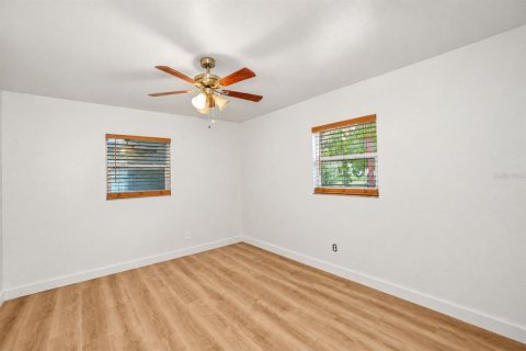 Villa ou maison à louer à Largo, Floride: 3 chambres, 128.39 m2 № 2407056 - photo 13