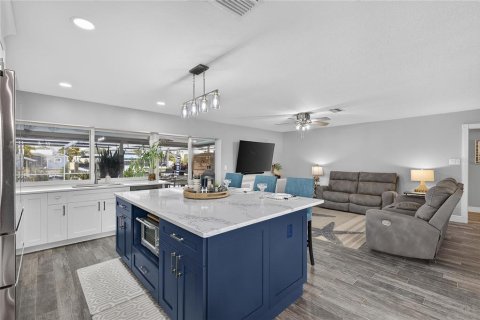 Villa ou maison à vendre à Apollo Beach, Floride: 3 chambres, 140.75 m2 № 2408823 - photo 29