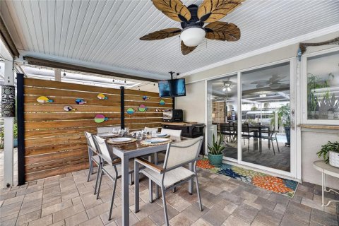 Villa ou maison à vendre à Apollo Beach, Floride: 3 chambres, 140.75 m2 № 2408823 - photo 4