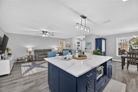 Villa ou maison à vendre à Apollo Beach, Floride: 3 chambres, 140.75 m2 № 2408823 - photo 28