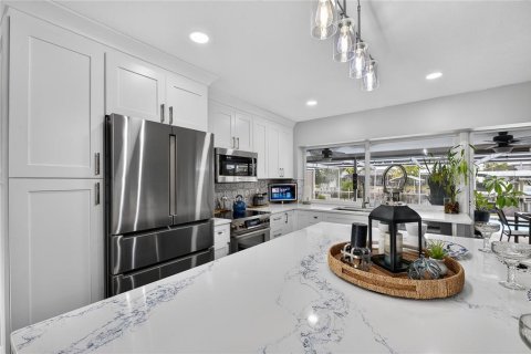 Villa ou maison à vendre à Apollo Beach, Floride: 3 chambres, 140.75 m2 № 2408823 - photo 23
