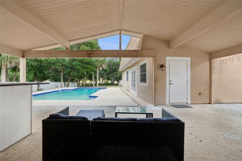 House in Casselberry, Florida 6 bedrooms, 327.76 sq.m. № 2122745 - photo 30