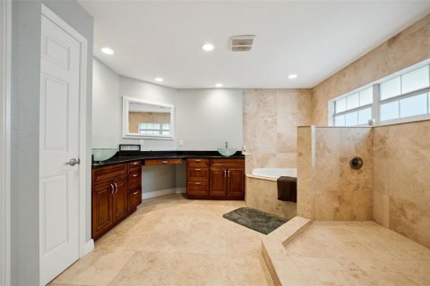 House in Casselberry, Florida 6 bedrooms, 327.76 sq.m. № 2122745 - photo 21