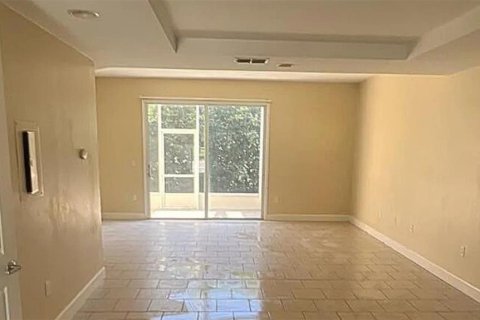 Adosado en alquiler en Kissimmee, Florida, 3 dormitorios, 140.47 m2 № 1827720 - foto 3