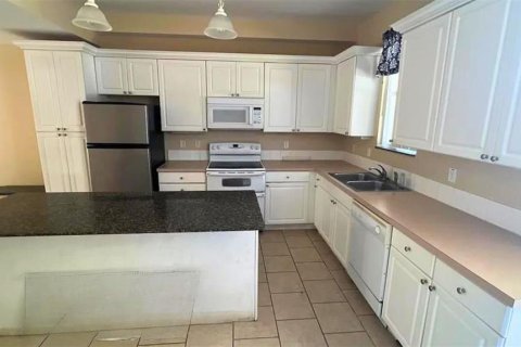 Adosado en alquiler en Kissimmee, Florida, 3 dormitorios, 140.47 m2 № 1827720 - foto 2