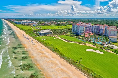 Condominio en venta en Palm Coast, Florida, 3 dormitorios, 208.66 m2 № 2102223 - foto 2