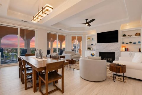 Condominio en venta en Palm Coast, Florida, 3 dormitorios, 208.66 m2 № 2102223 - foto 3