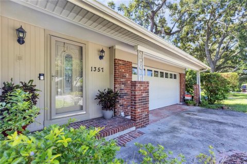 House in Tampa, Florida 4 bedrooms, 198.35 sq.m. № 1846476 - photo 3