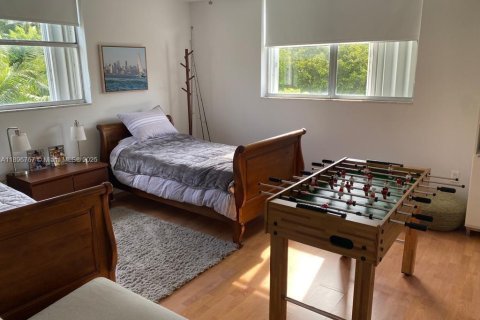 Снять в аренду квартиру в Ки-Бискейн, Флорида 3 спальни, 152.82м2, № 1948390 - фото 13