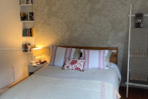 Снять в аренду квартиру в Ки-Бискейн, Флорида 3 спальни, 152.82м2, № 1948390 - фото 21