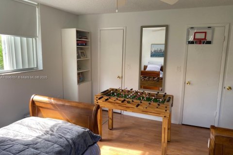 Снять в аренду квартиру в Ки-Бискейн, Флорида 3 спальни, 152.82м2, № 1948390 - фото 14