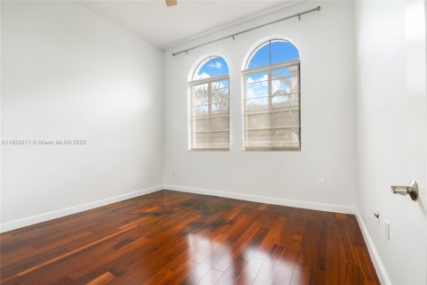 Apartment in Sunrise, Florida 2 bedrooms, 121.61 sq.m. № 1797681 - photo 14