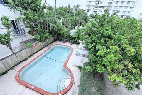 Copropriété à vendre à Bay Harbor Islands, Floride: 1 chambre, 75.25 m2 № 2183823 - photo 29