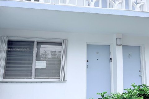 Copropriété à vendre à Bay Harbor Islands, Floride: 1 chambre, 75.25 m2 № 2183823 - photo 30