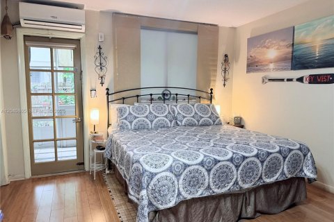 Copropriété à vendre à Bay Harbor Islands, Floride: 1 chambre, 75.25 m2 № 2183823 - photo 16