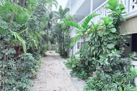 Copropriété à vendre à Bay Harbor Islands, Floride: 1 chambre, 75.25 m2 № 2183823 - photo 24