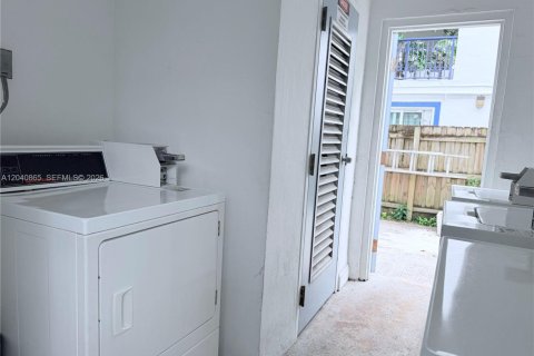 Copropriété à vendre à Bay Harbor Islands, Floride: 1 chambre, 75.25 m2 № 2183823 - photo 28