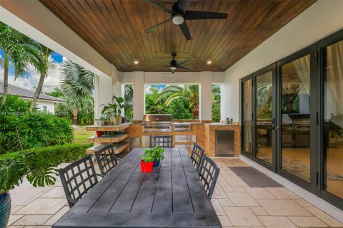 House in Homestead, Florida 6 bedrooms, 516.54 sq.m. № 1754275 - photo 19