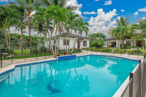 House in Homestead, Florida 6 bedrooms, 516.54 sq.m. № 1754275 - photo 25