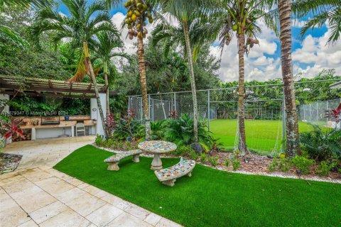 House in Homestead, Florida 6 bedrooms, 516.54 sq.m. № 1754275 - photo 27