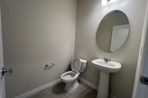 Villa ou maison à louer à Apopka, Floride: 3 chambres, 145.67 m2 № 2296966 - photo 11