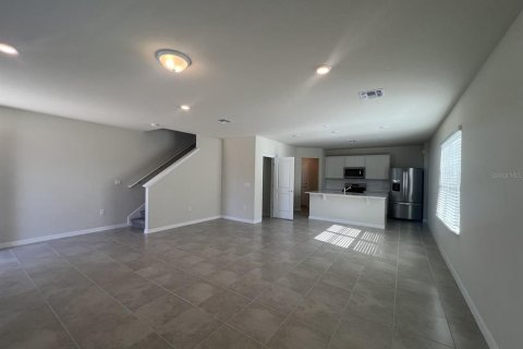 Villa ou maison à louer à Apopka, Floride: 3 chambres, 145.67 m2 № 2296966 - photo 8