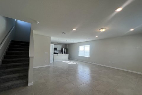 Villa ou maison à louer à Apopka, Floride: 3 chambres, 145.67 m2 № 2296966 - photo 10