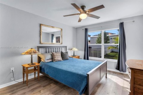 Купить виллу или дом в Пемброк-Пайнс, Флорида 4 спальни, 251.67м2, № 1996506 - фото 25