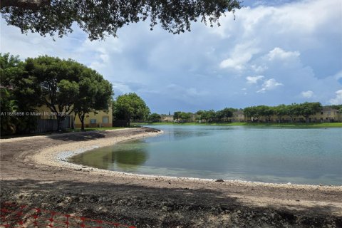 Condo in Homestead, Florida, 3 bedrooms № 1939203 - photo 24