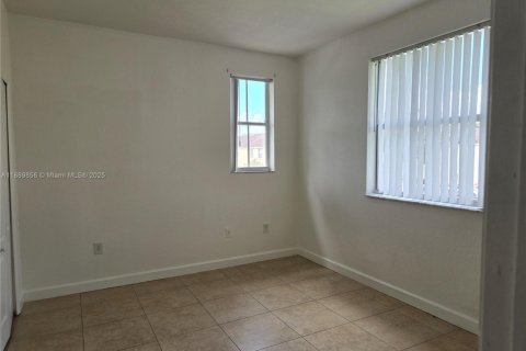 Condo in Homestead, Florida, 3 bedrooms № 1939203 - photo 10