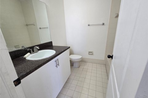 Condo in Homestead, Florida, 3 bedrooms № 1939203 - photo 13