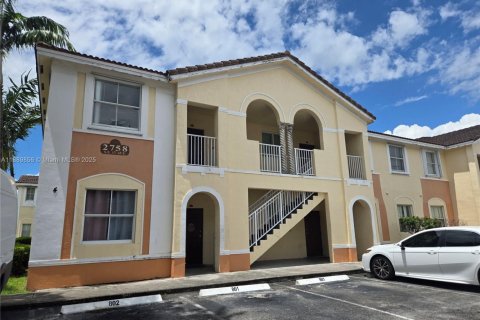 Condo in Homestead, Florida, 3 bedrooms № 1939203 - photo 1