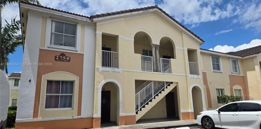 Condo in Homestead, Florida, 3 bedrooms № 1939203