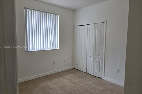 Condo in Homestead, Florida, 3 bedrooms № 1939203 - photo 16